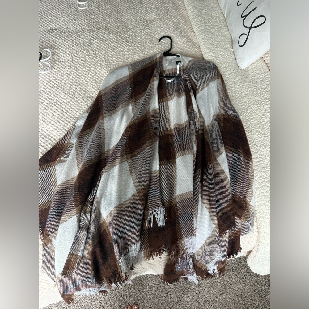 David and young plaid shawl